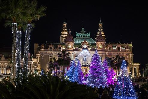 La Principauté de Monaco se met à l’heure de Noël – Noblesse & Royautés