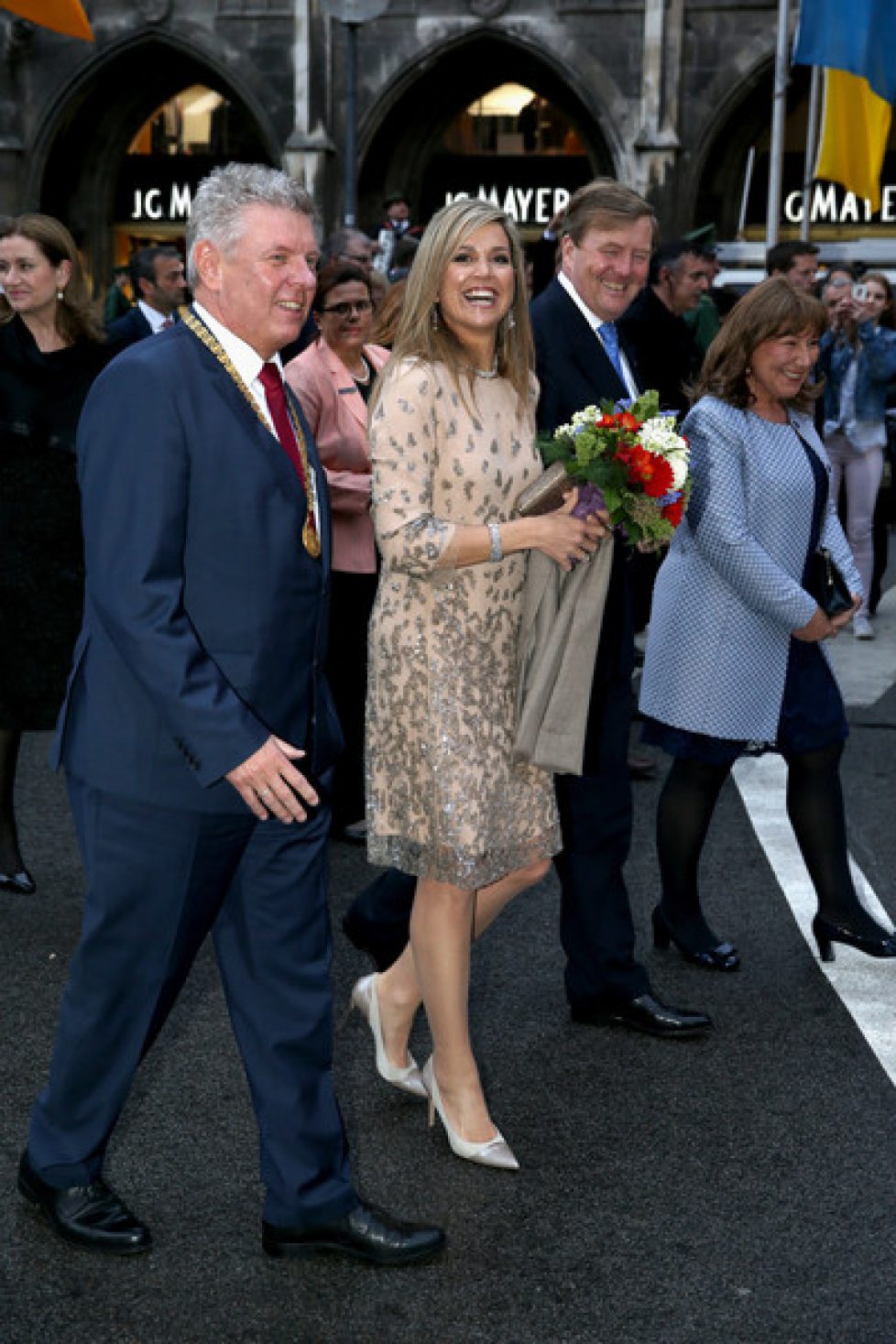 King+Willem+Alexander+Queen+Maxima+Netherlands+PXV_AtYq-zDl