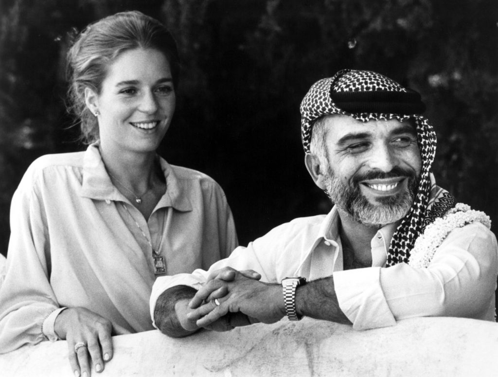 Archives Hussein Et Noor De Jordanie à La Période De Leurs Fiançailles Noblesse And Royautés