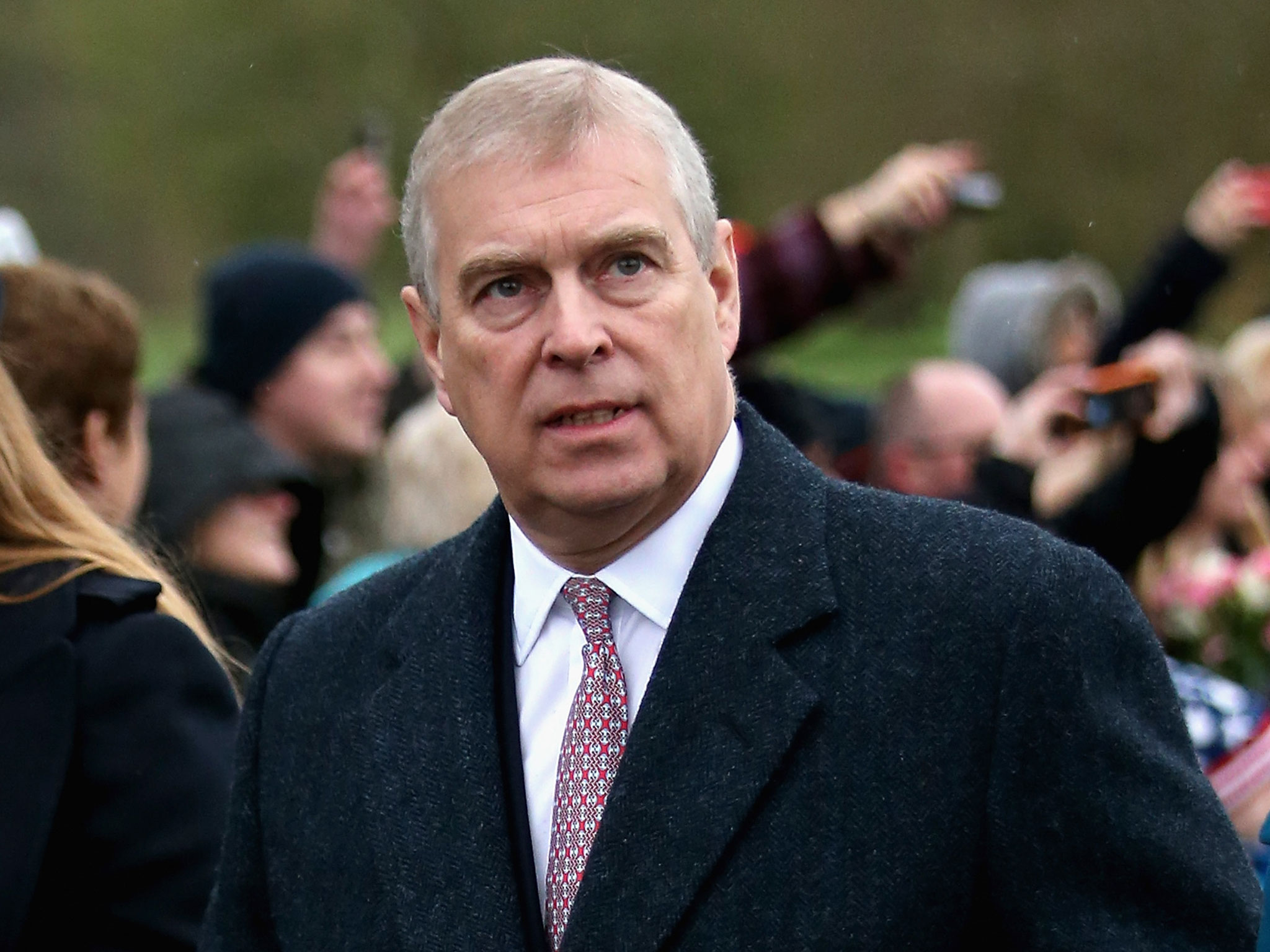 Le prince Andrew s’entraîne pour le Trooping the Colour Noblesse