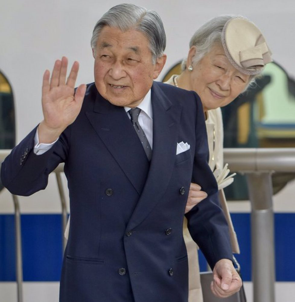 Emperor-Akihito-and-Empress-Michiko-6