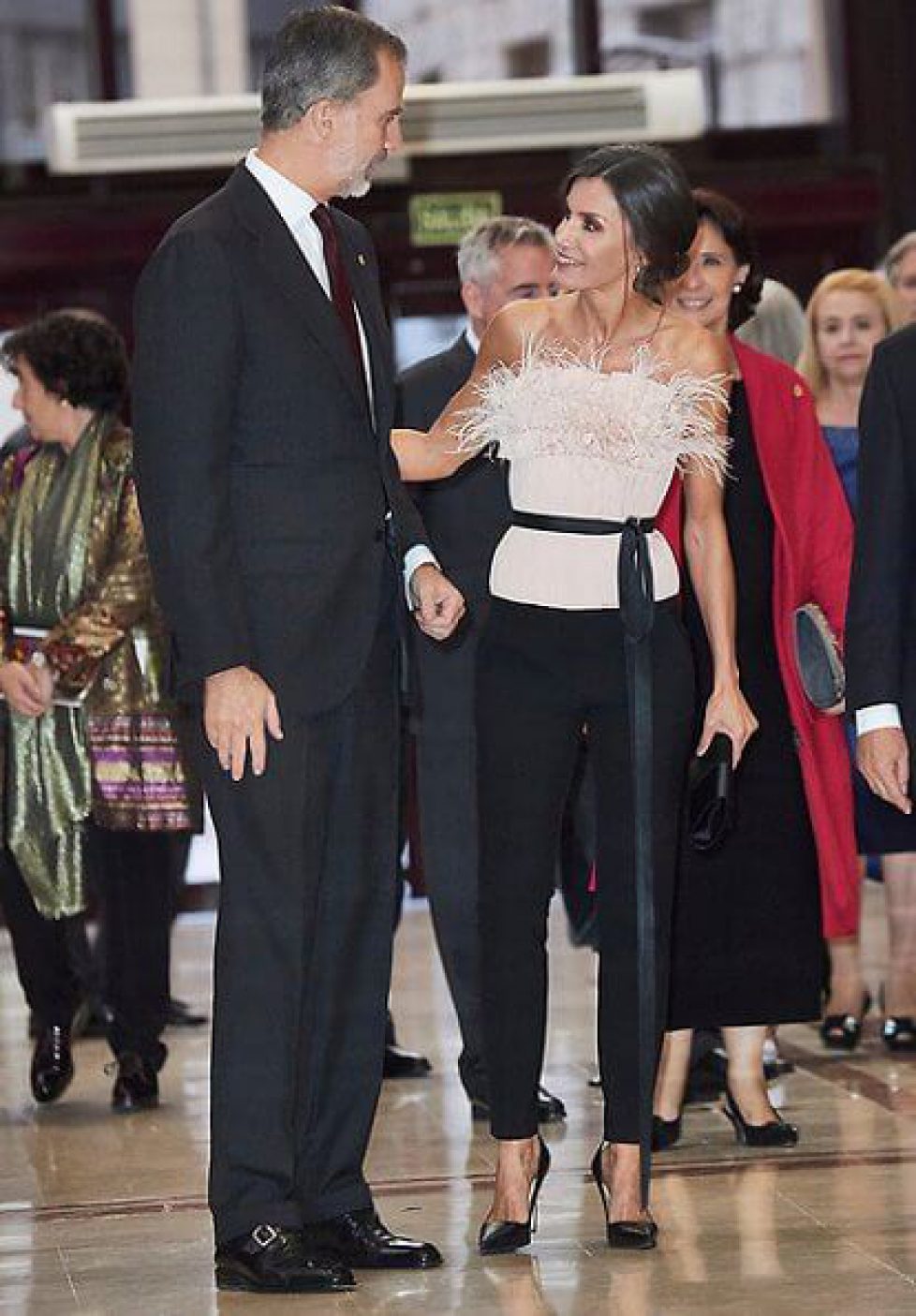 Queen-Letizia-The-2nd-Skin-Co-top-and-trousers-5