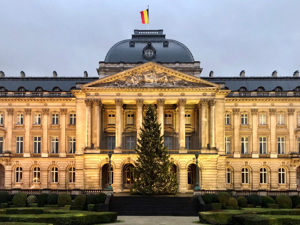 Le Sapin De Noël Du Palais Royal De Bruxelles – Noblesse & Royautés