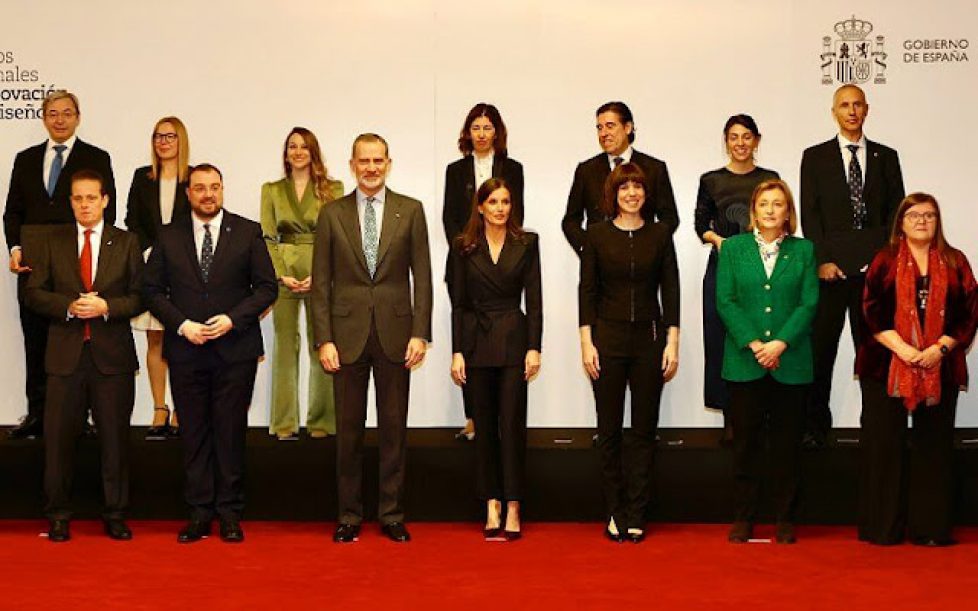 Queen-Letizia-in-Ines-Martin-collection-6