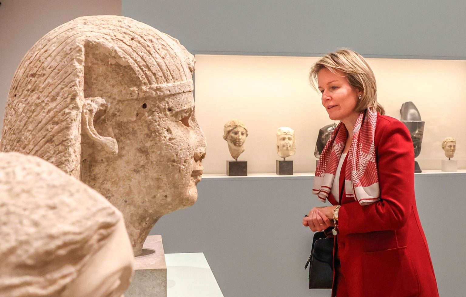 Mathilde Et Elisabeth De Belgique Bien Pr Par Es Pour Leur Visite En