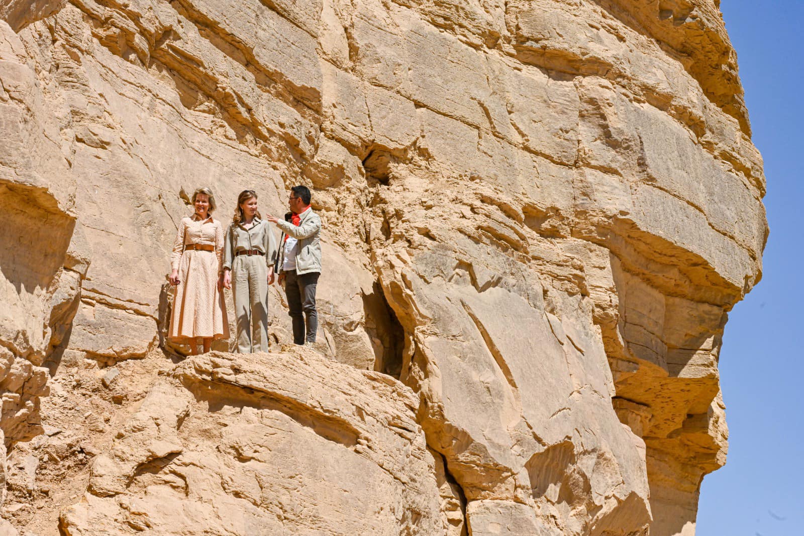 Suite De La Visite De Mathilde Et Elisabeth De Belgique En Egypte