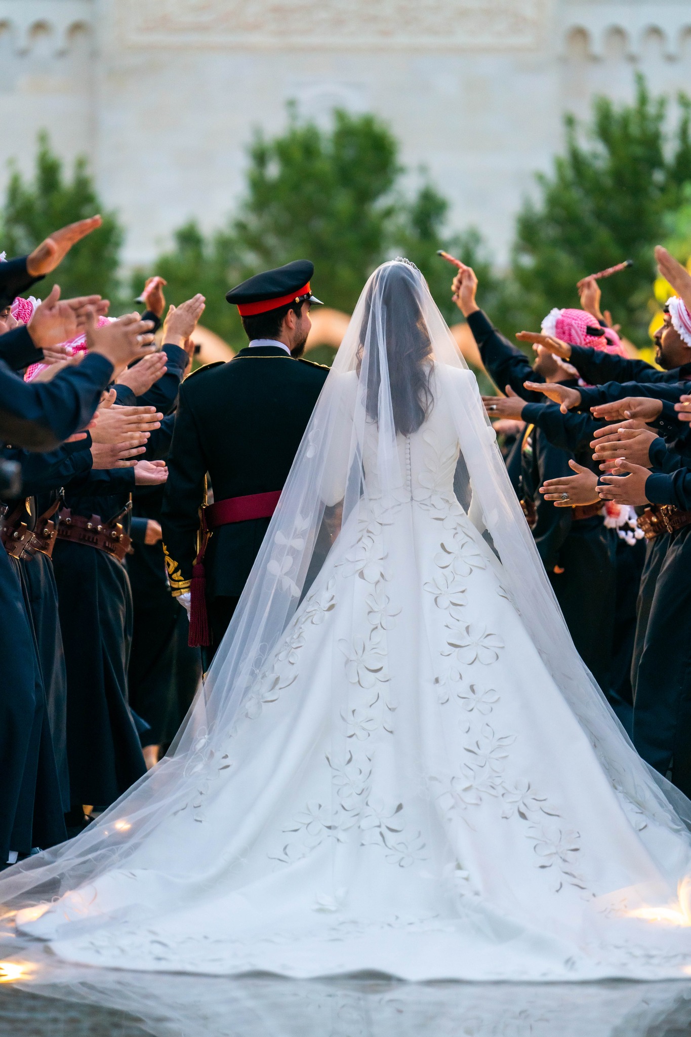 Nouvelles Photos Du Mariage De Hussein Et Rajwa De Jordanie Noblesse And Royautés 