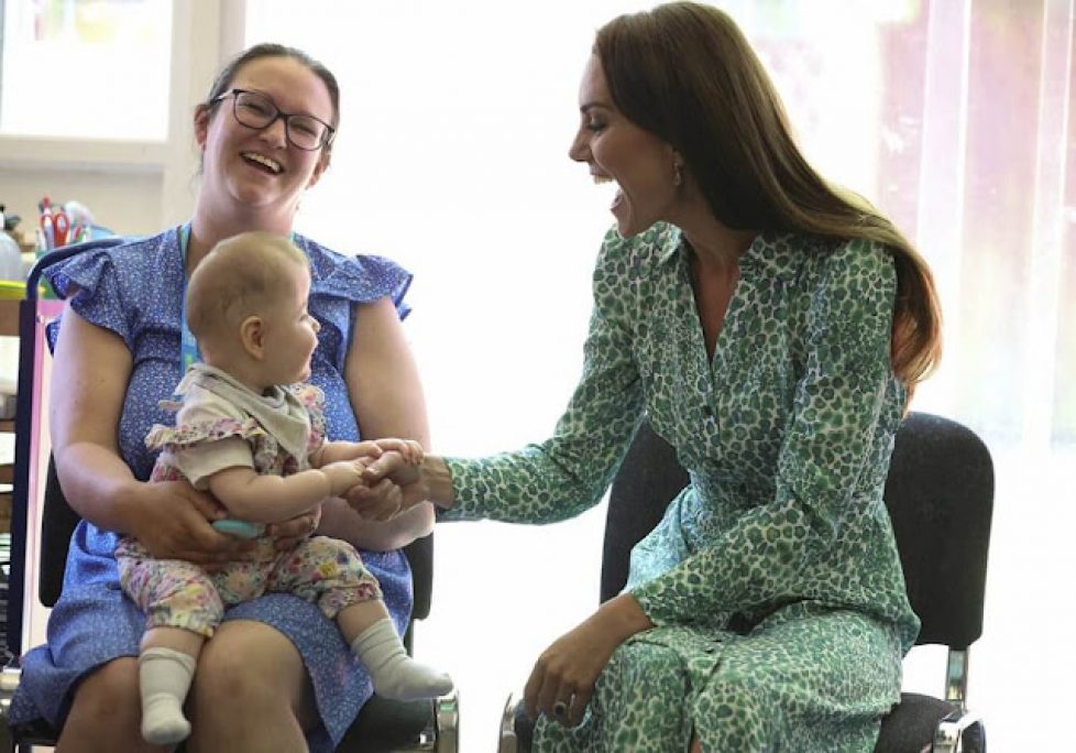 princess-of-wales-in-cefinn-dress-5