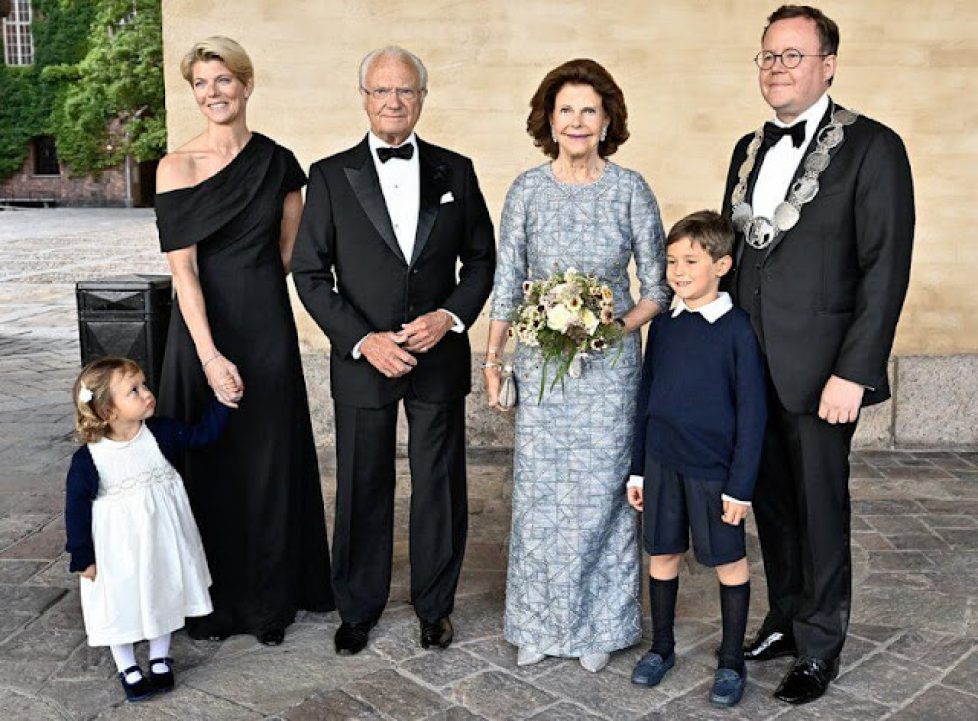 queen-silvia-of-sweden-3