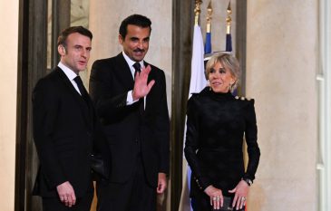 la-premiere-visite-d-etat-en-france-de-tamim-ben-hamad-al-thani-est-un-immense-honneur-pour-la-france-a-souligne-emmanuel-macron-photo-sipa-jacques-witt-1709116223