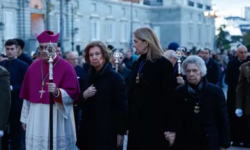 reina-sofia-procesion-z.jpg