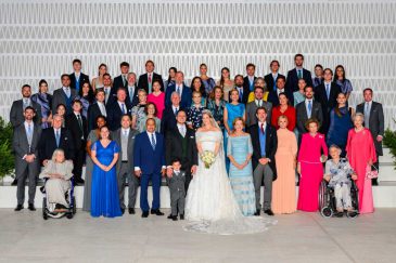 officielle-photo-de-groupe-mariage-princesse-theodora