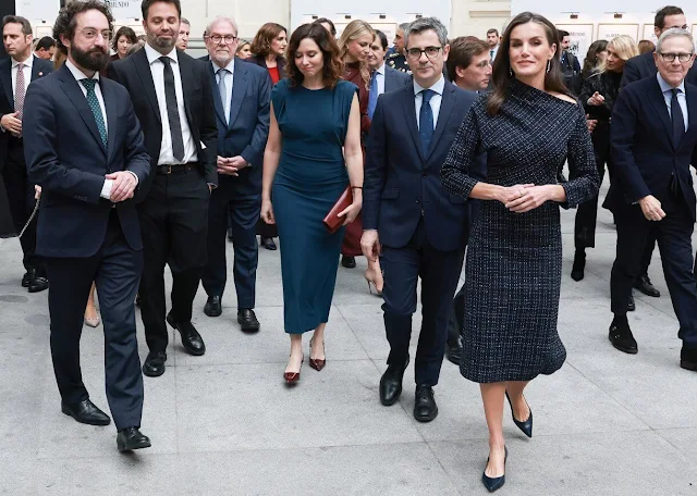 queen-letizia-moises-nieto-tweed-merino-dress-4